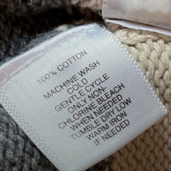 Chunky Knit Blazer Cardigan With Button Detail EUC size LP - Picture 2 of 10